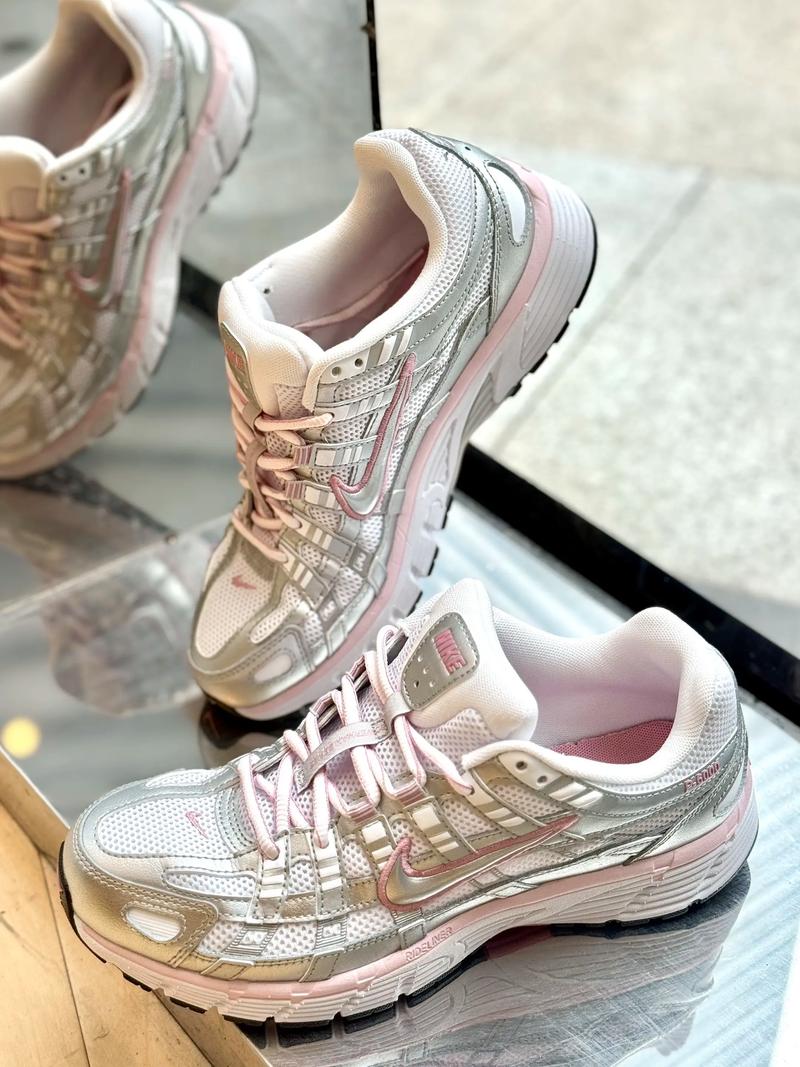 抖音耐克放颜料水里的鞋