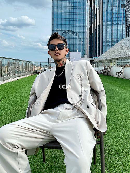 快手白鹤大人的情侣照