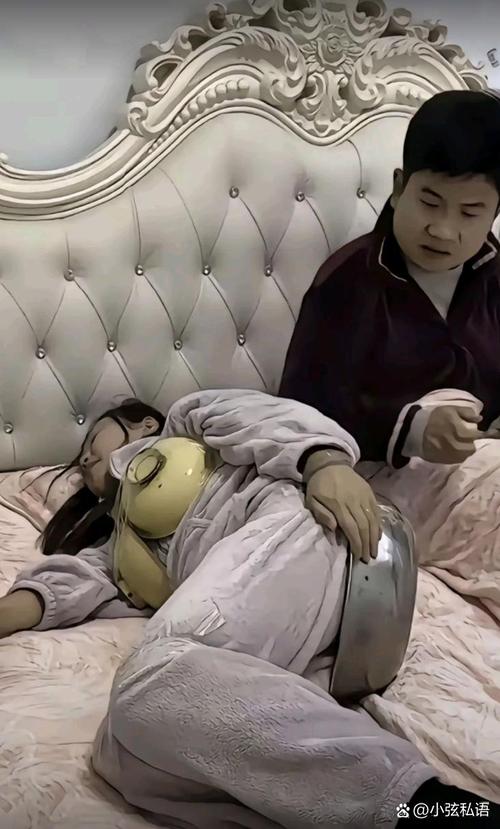 抖音睡衣女让外卖哥取暖