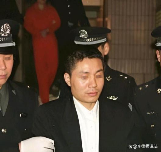 张君央视庭审现场直播