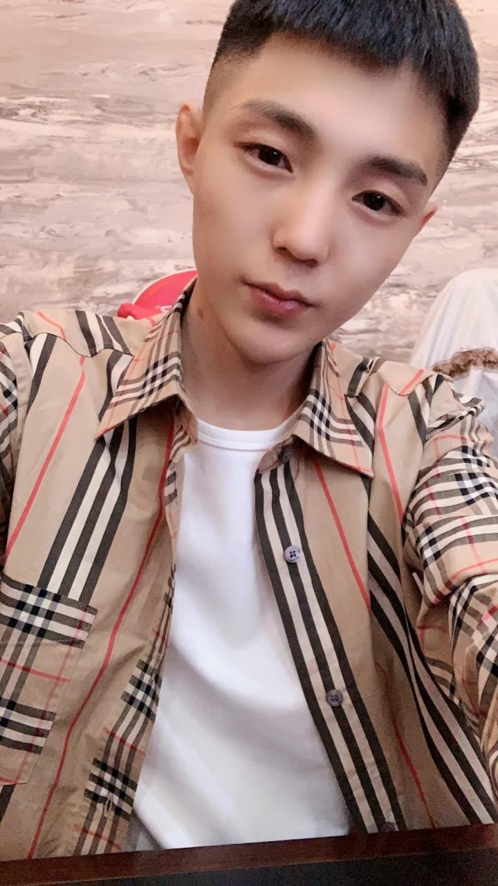 快手高迪照片本人照片