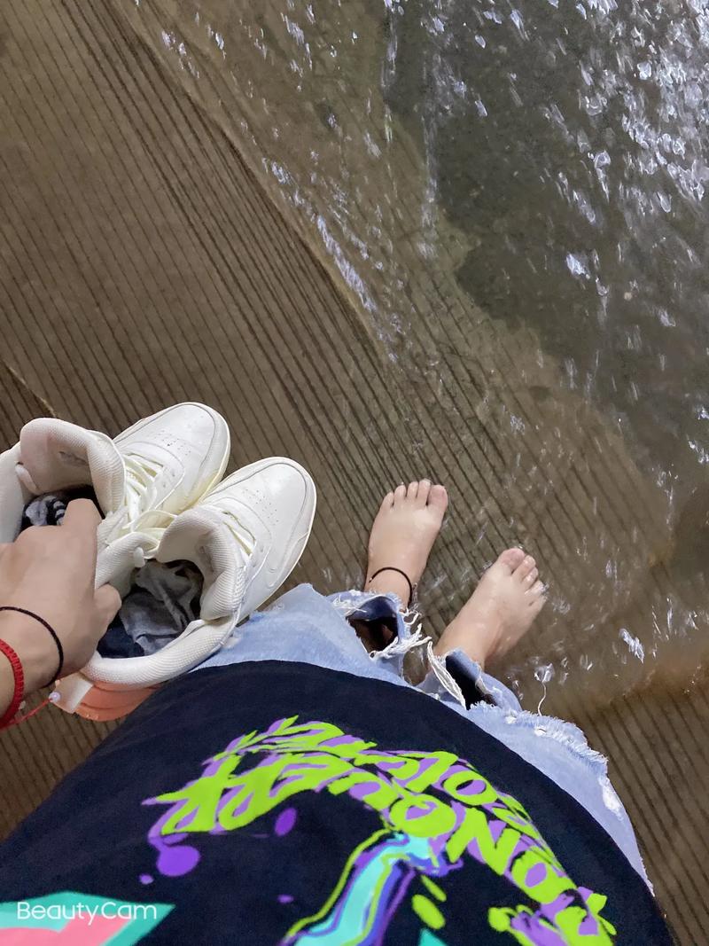 抖音aj踩水是怎么音乐