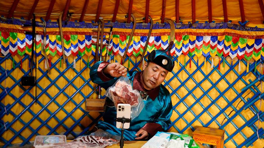 内蒙古通辽市萨满直播