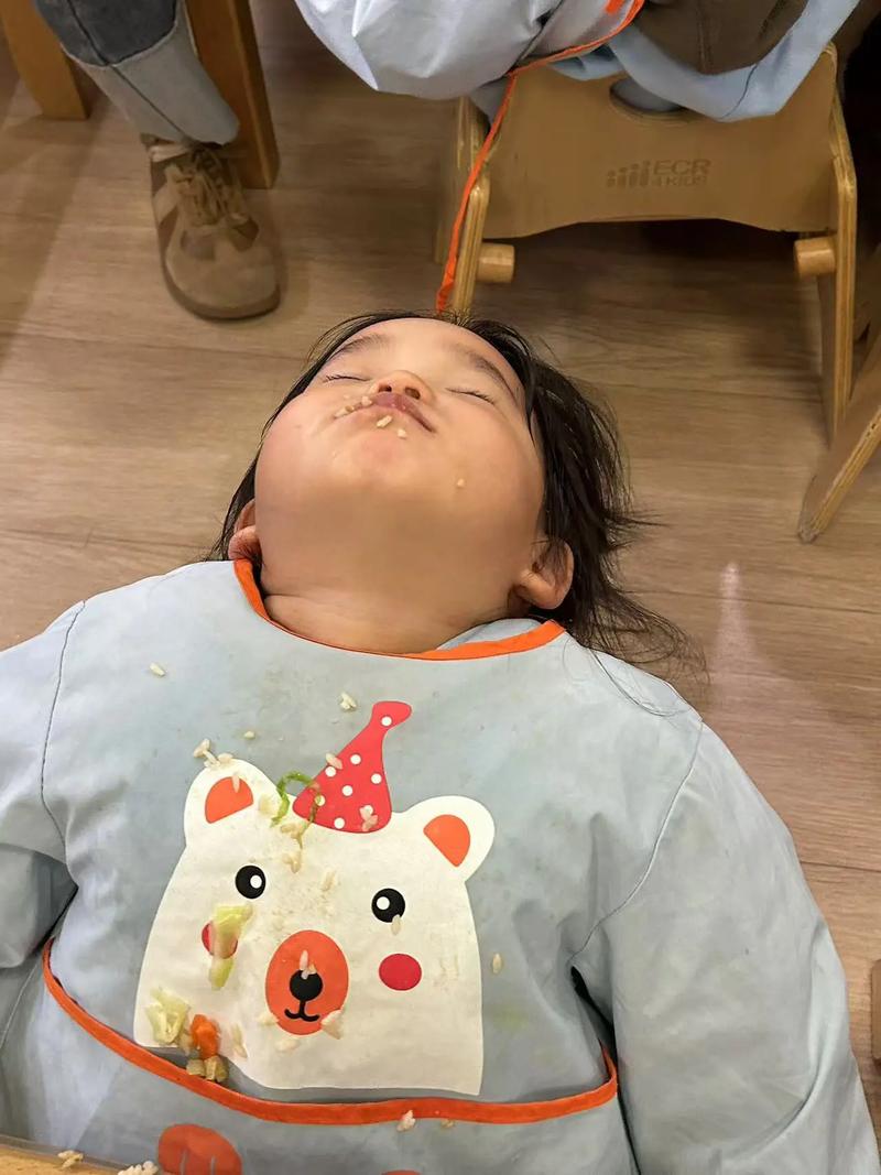 抖音很火的葵儿小杯燕