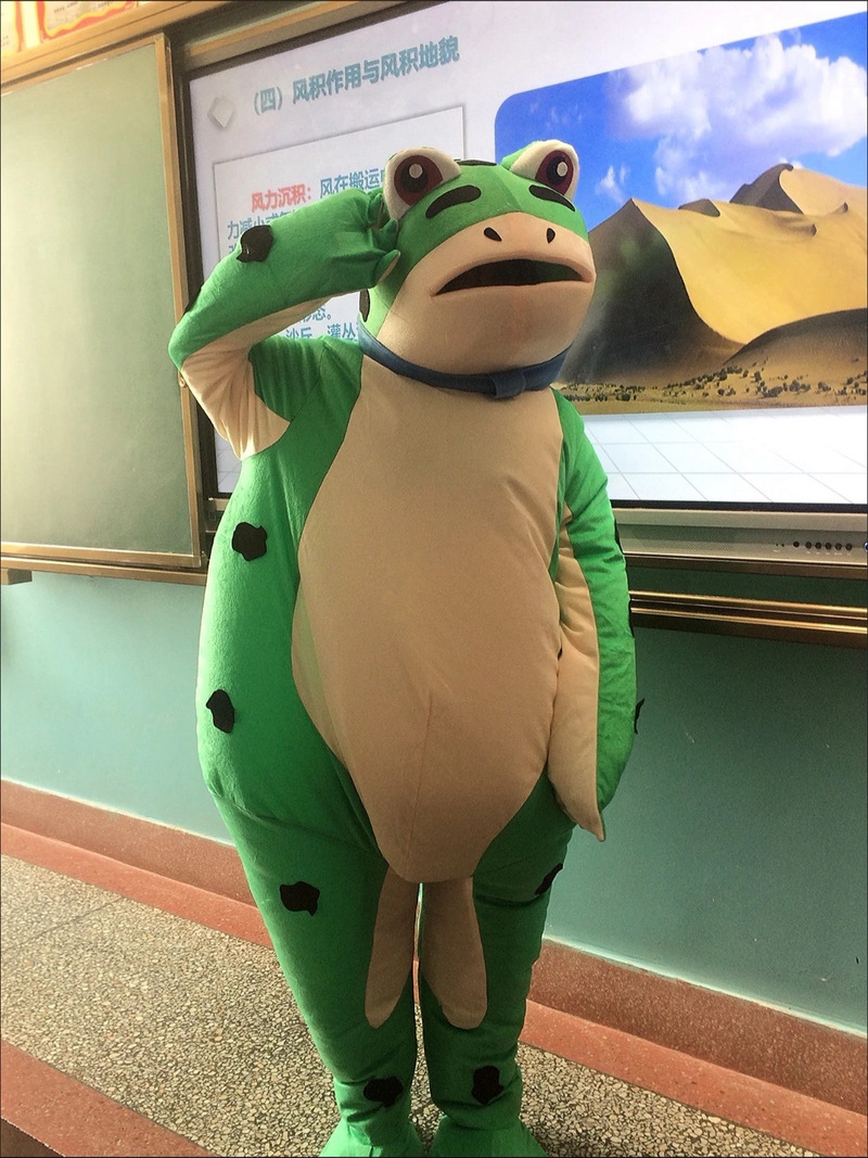 抖音上的人偶服租一天