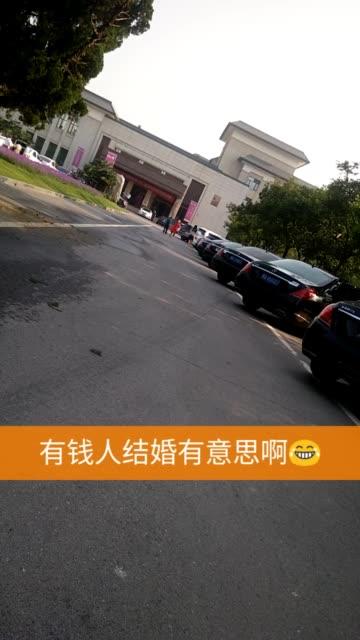 新版快手距离显示很乱