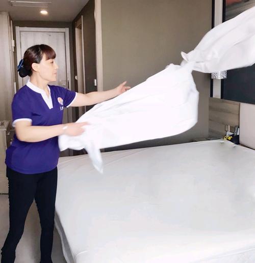 酒店铺床技巧视频直播