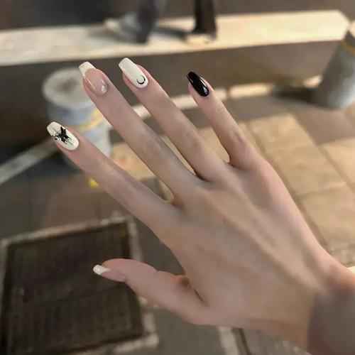 抖音网红同款黑白美甲