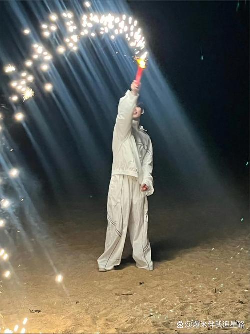 抖音上拿棒球棒打新郎