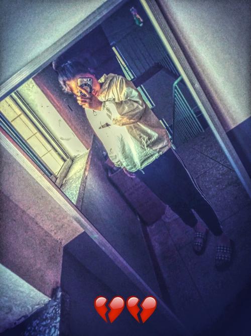 快手叼烟视频怎么制作