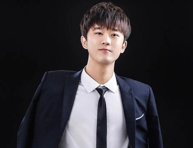 2025快手网红帅哥