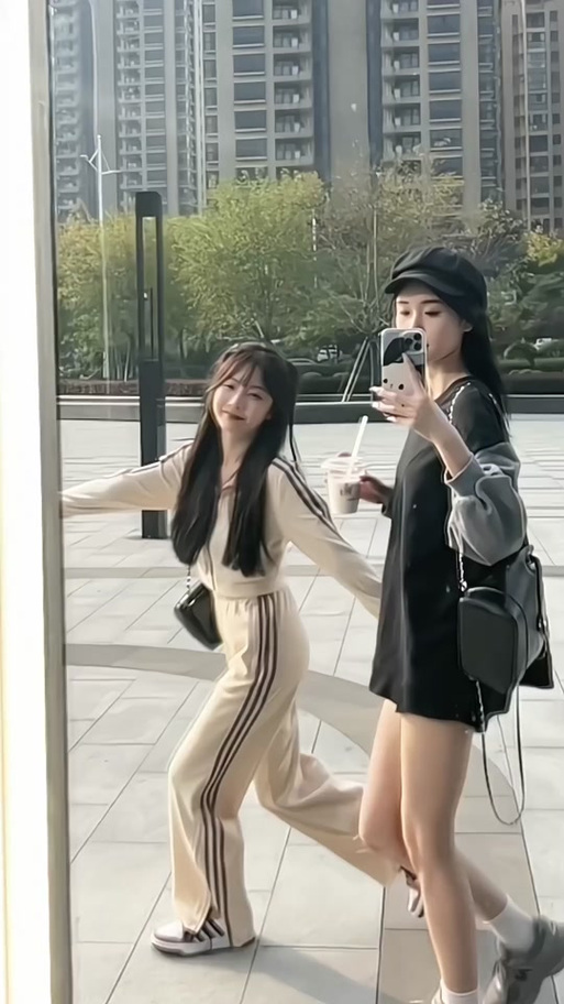 抖音余烬住院和雷一萌