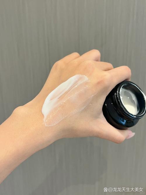 抖音上均匀擦美白神器