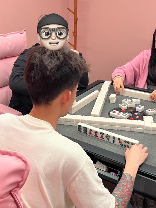 快手吃巧克力麻将视频