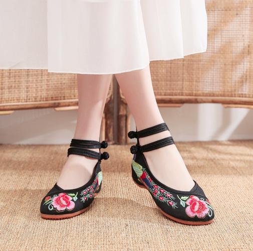 快手美女绣花鞋快手号