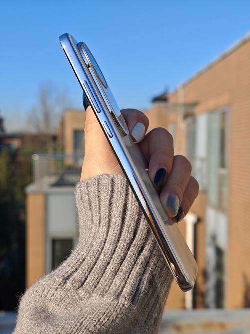 抖音背面有个s的手机