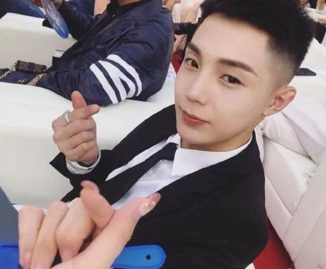 快手有个声音像高迪的