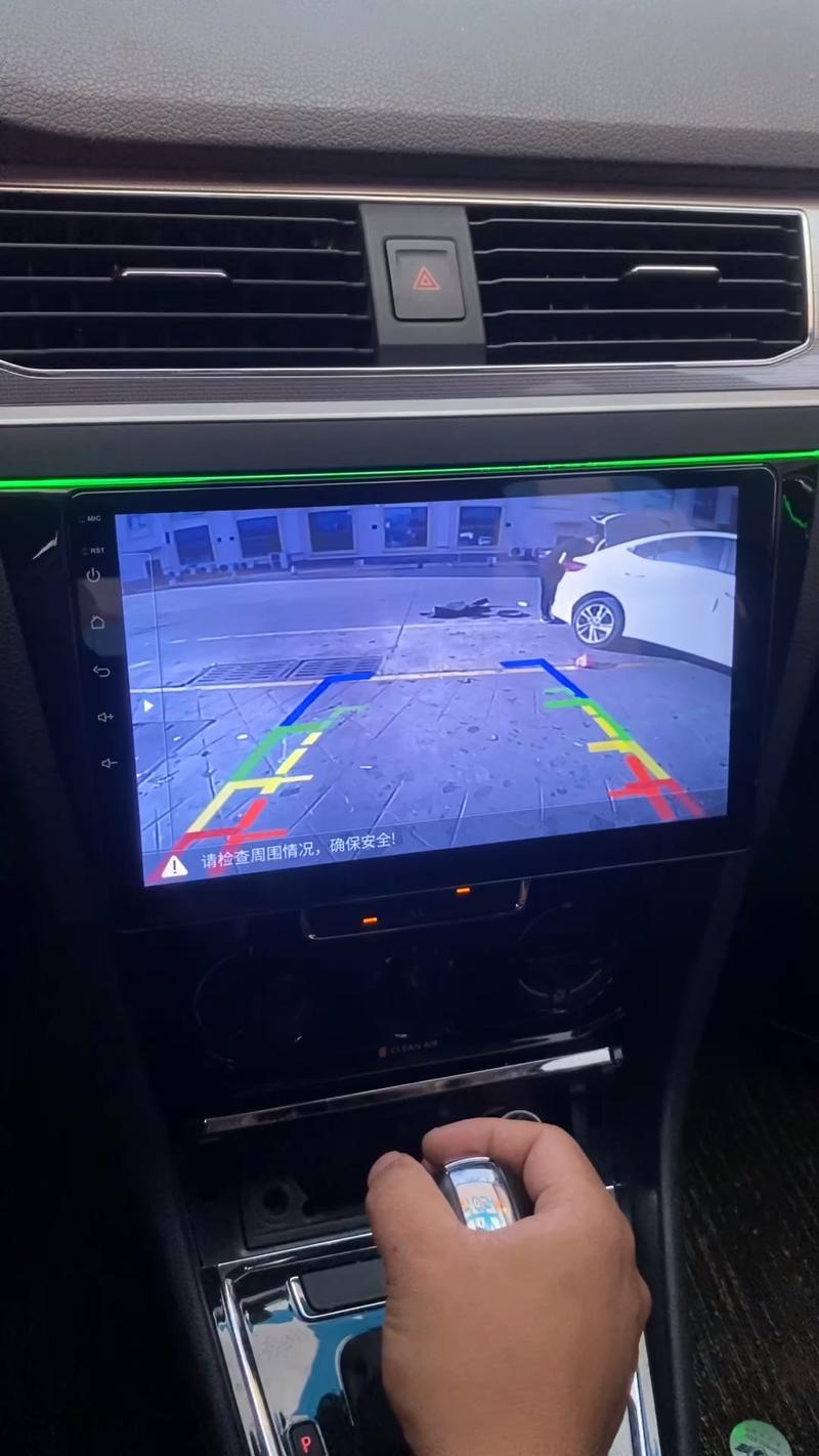 抖音擦倒车影像的视频