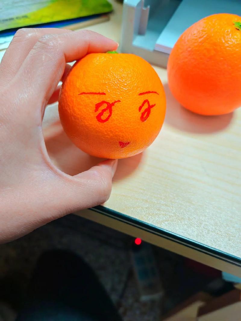 快手上把脸弄到水果上