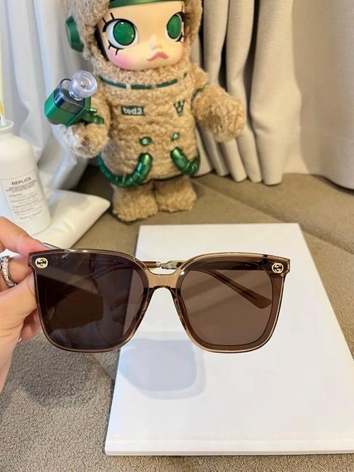 快手最后的墨镜怎么做