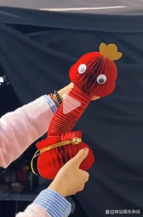 抖音会动毛毛虫怎么折