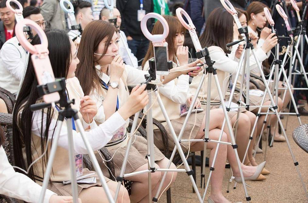 直播做什么比较吸引人