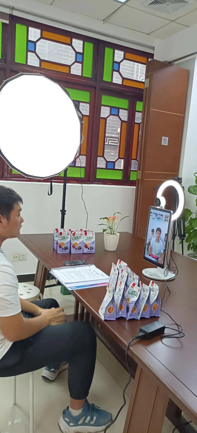 直播做什么比较吸引人