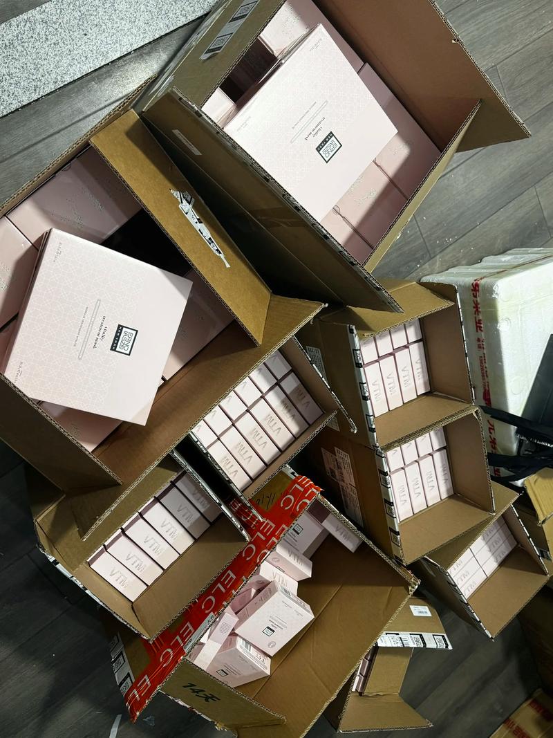 抖音上的白色超薄面膜