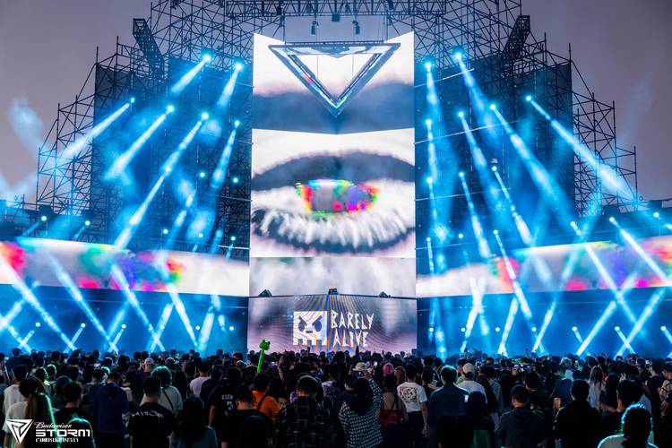 抖音美国达人秀电光舞