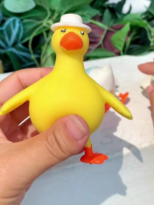 抖音捏玩具鸭子的日文
