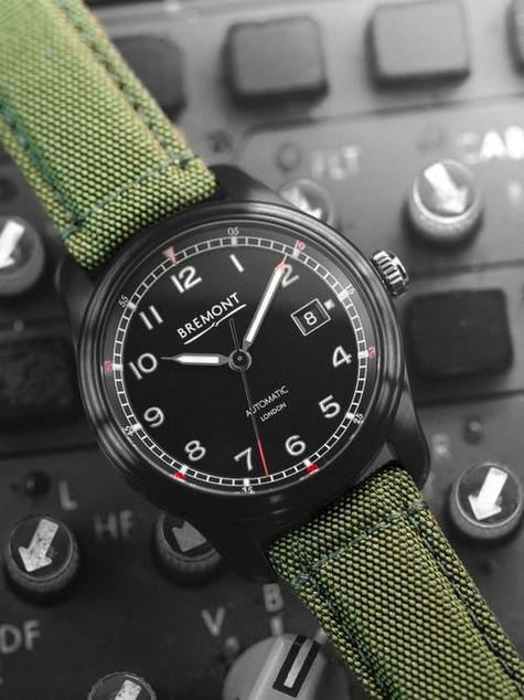 抖音里飞机形状的手表