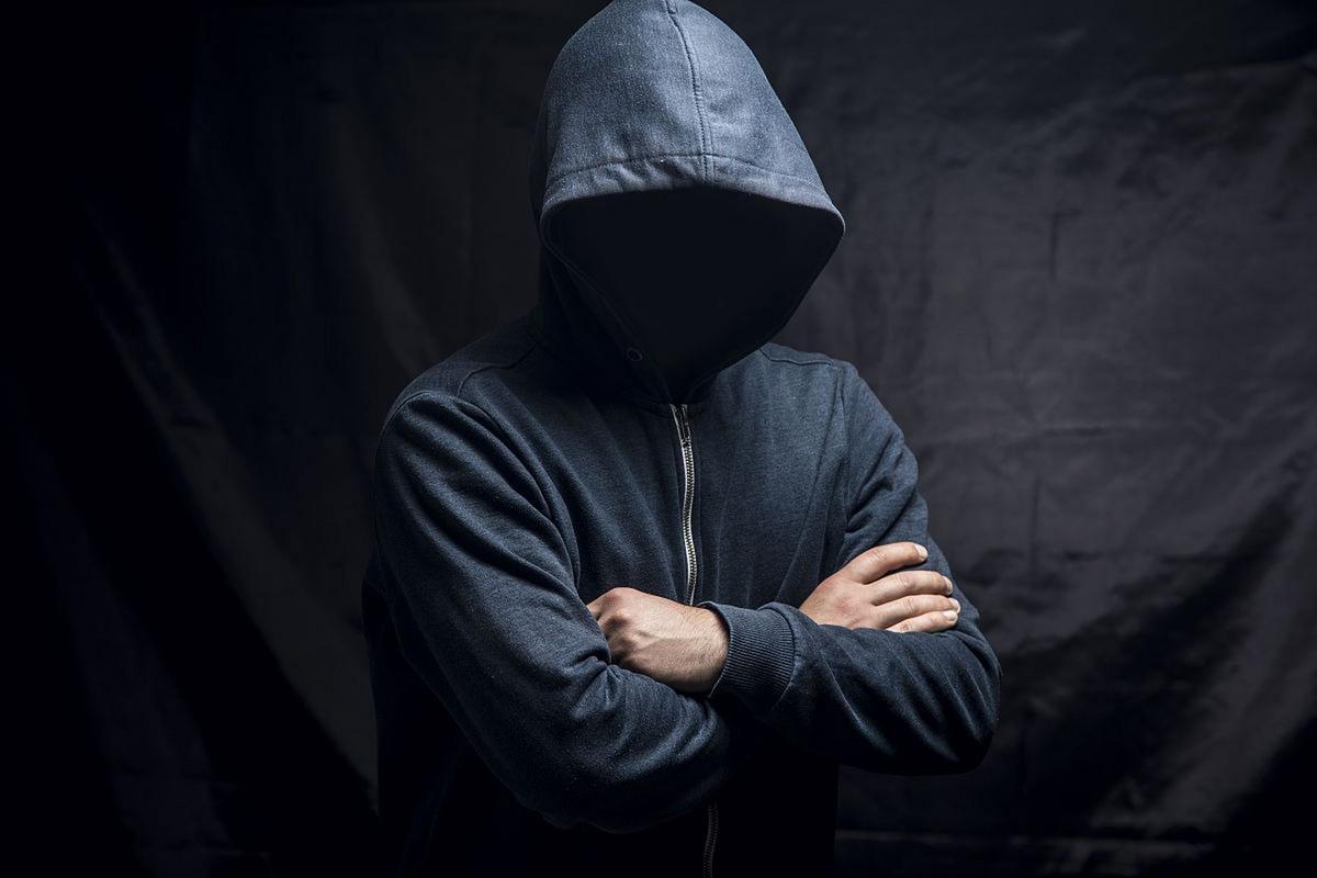 快手上那个神秘人是谁