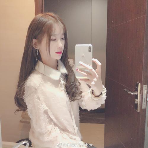 快手小不点杨清柠微博