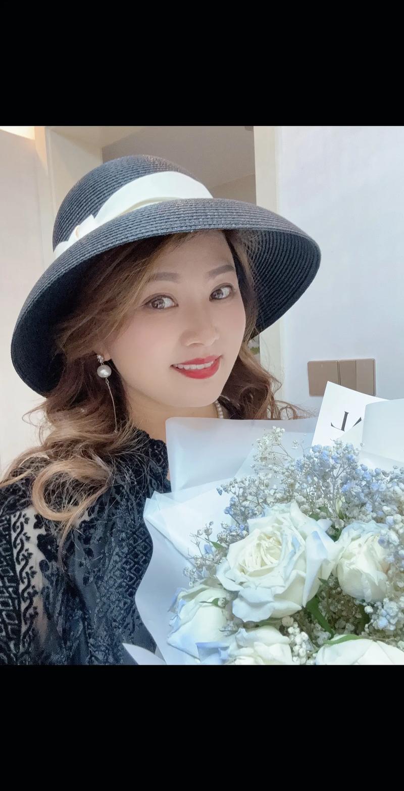 快手有个很年轻的妈妈