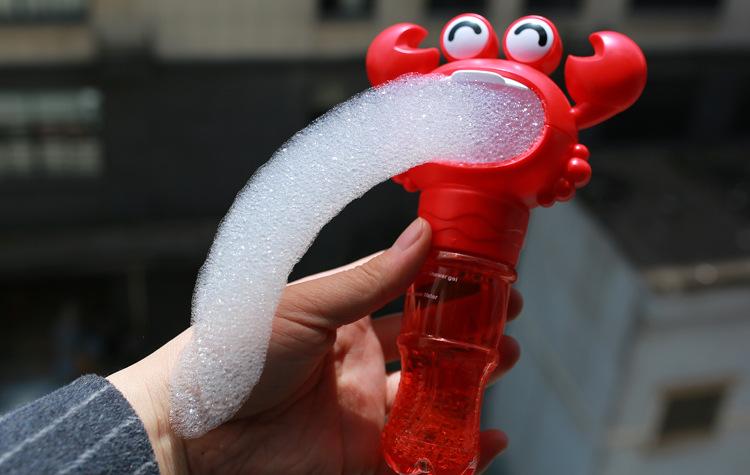 抖音小孩洗澡螃蟹玩具