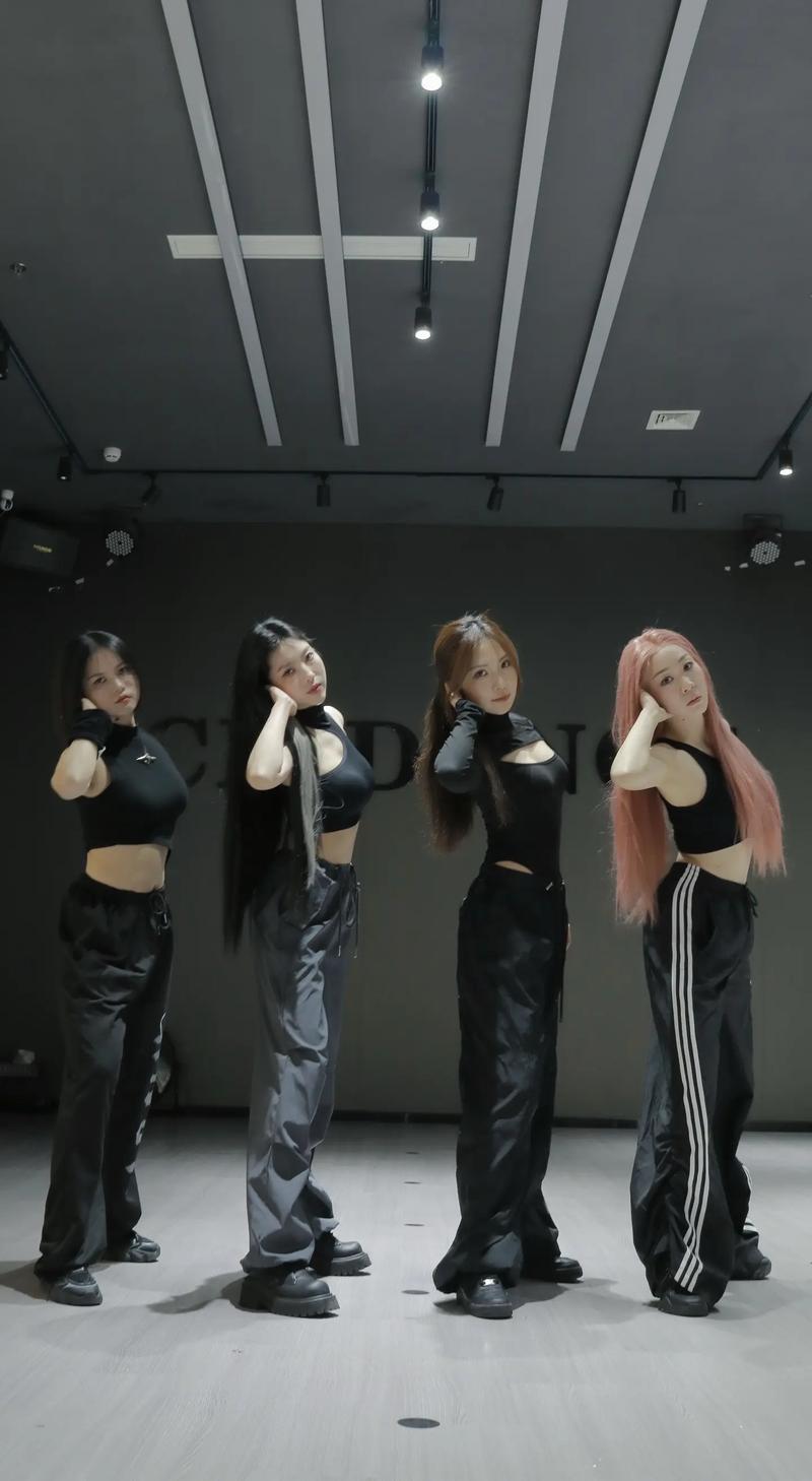 抖音神曲cdcd舞蹈