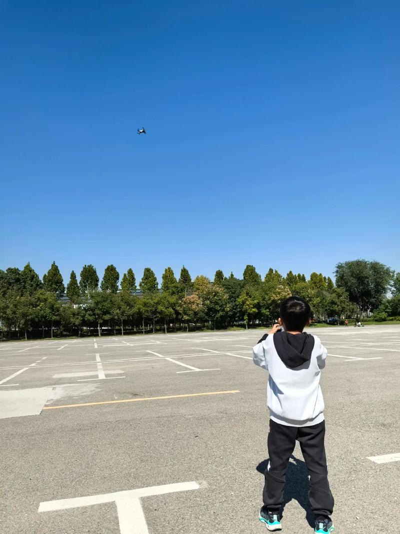 抖音怎么让东西飞起来