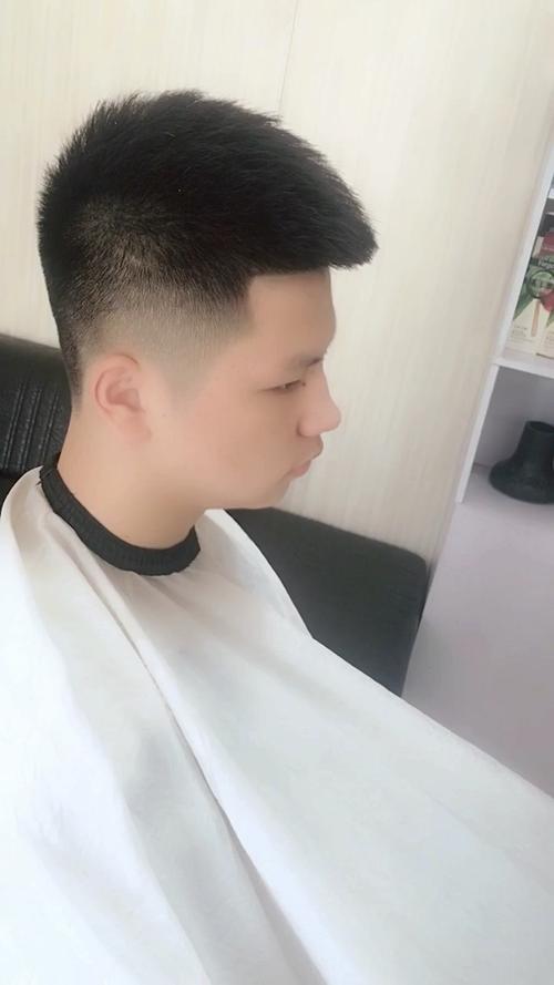 快手瓜子头发型图片男