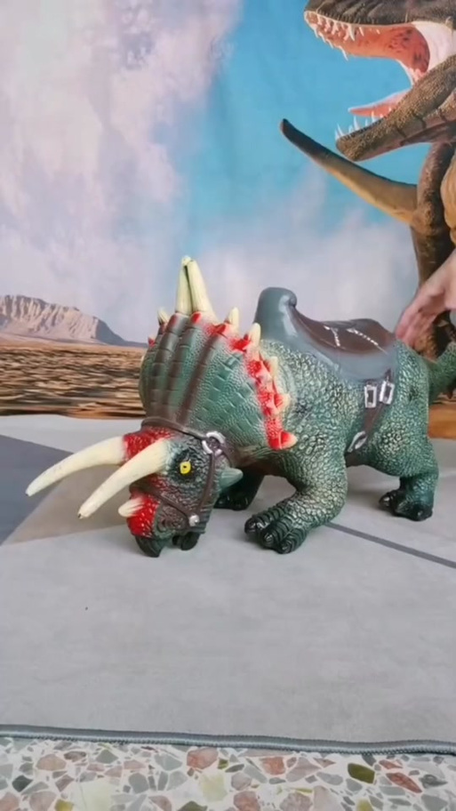 抖音中的三角龙宝宝