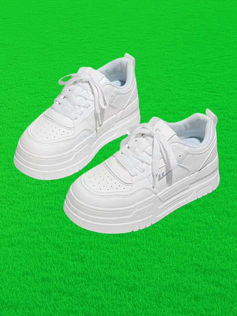 抖音上厚底的运动鞋