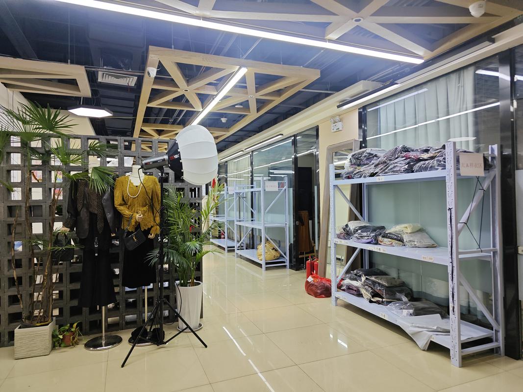 直播间的衣服能买吗