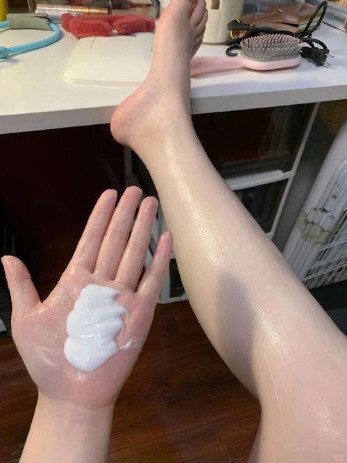 抖音上手臂一洗就白