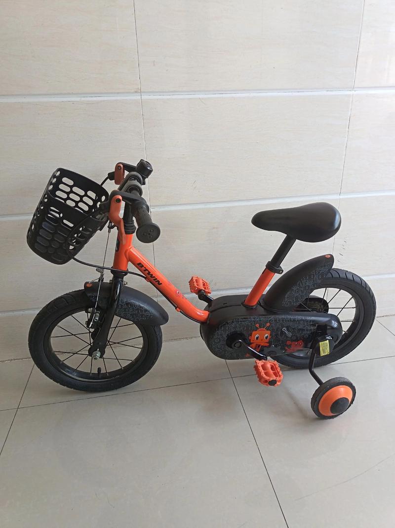 抖音上的儿童自行车