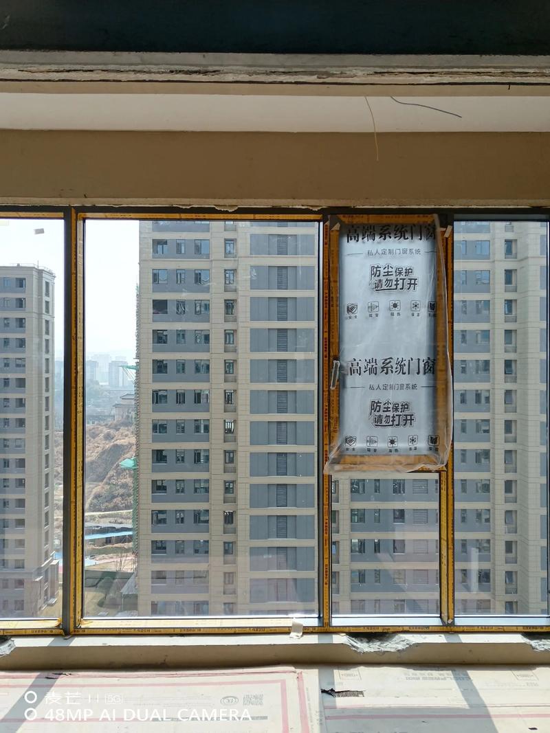 抖音上的无轨道门窗