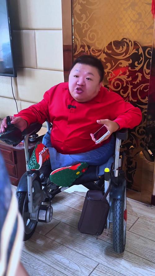 快手红人孙聚鑫变形记