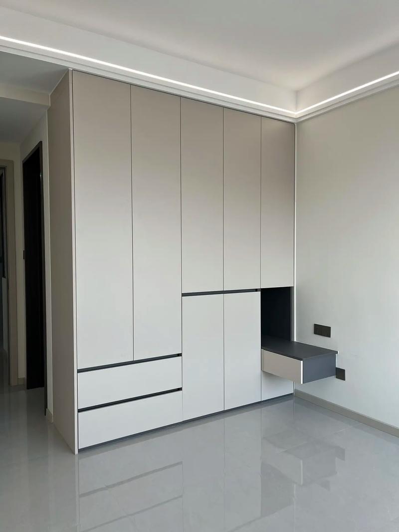 衣柜门是床头柜抖音