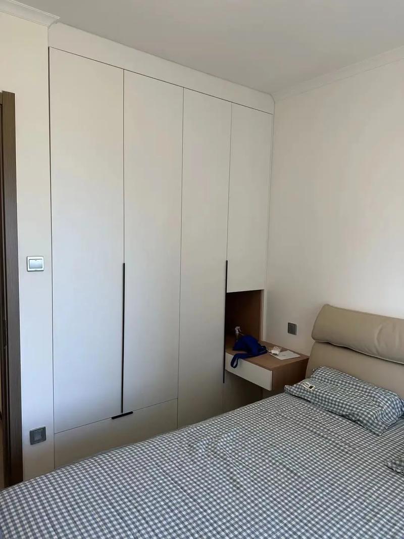 衣柜门是床头柜抖音