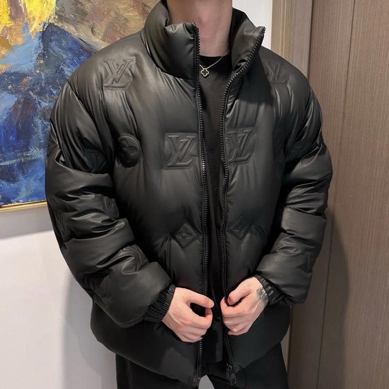 抖音男的牵着羽绒服