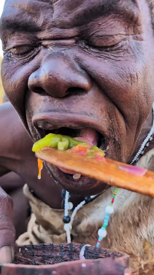 快手非洲人吃冰棍视频