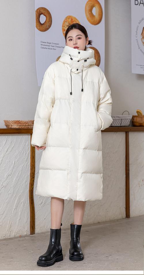 抖音网红翅膀羽绒服